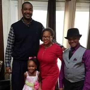 Meet your Posher, Desmond